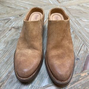 NWOT Born mules